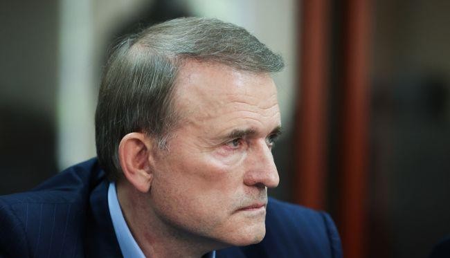 У РФ відреагували на указ Зеленського про санкції проти нових каналів оточення Медведчука