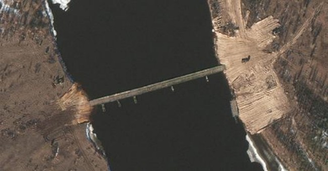 Росія за одну ніч побудувала тактичний міст через Прип’ять, – ЗМІ
