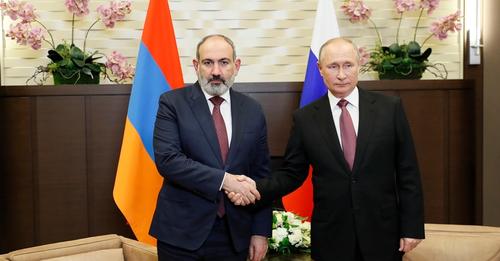 Вірменія просить Путіна надіслати більше військових з РФ та каже про “розслідування” дій миротворців