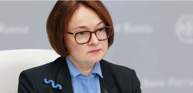 “Щури уже побігли”: голова Центробанку РФ подала у відставку, Путін відмовив