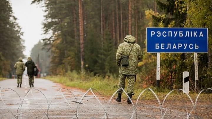 Готуються до “вторгнення України”? Білоруські війська чудять на кордоні