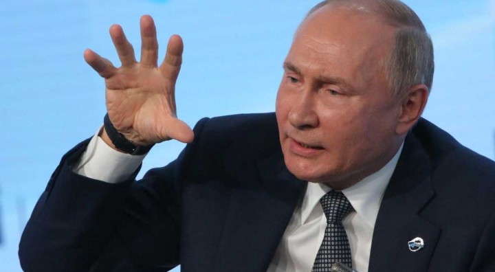 “Лузгаємо як горішки”: Путін зробив маразматичну заяву про “знищення” озброєнь України
