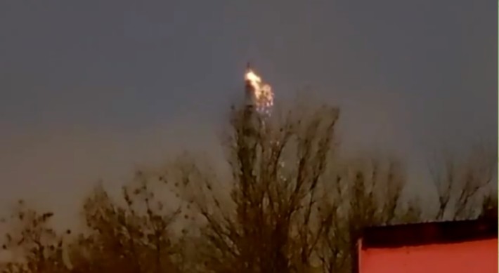 У Москві загорілась телевежа: відео