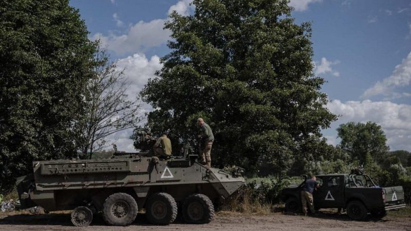 Тисячі військових і аномально багато техніки: The Guardian розкрив деталі операції в Курську