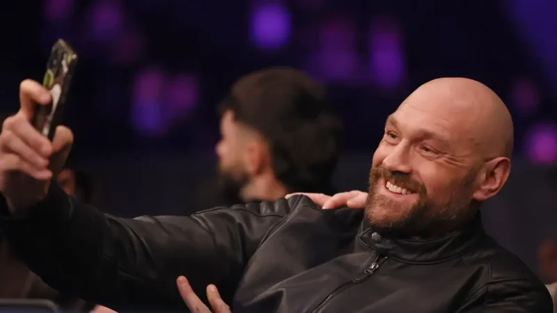 Олександр Усик: «Фʼюрі підтримує хлопця, який допомагає вбивати українців — Кремльова»