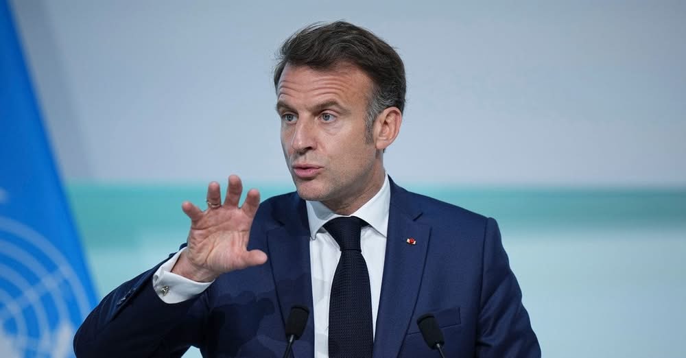 Макрон висунув Путіну ультиматум: чого вимагає