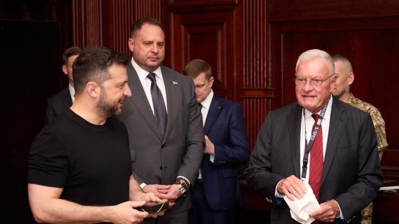 Зеленський провів зустріч з Келлогом у Вашингтоні: про що домовилися
