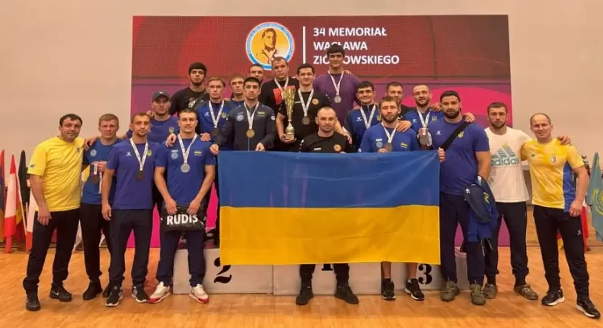 Українські борці вільного стилю посіли перше місце на Меморіалі Вацлава Зіолковського в Польщі