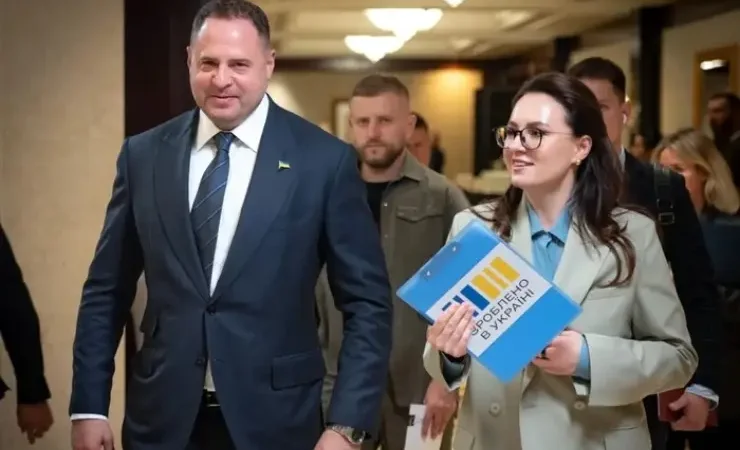 Українська делегація вирушила на переговори у США