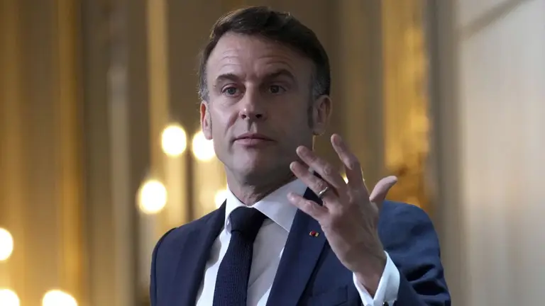 Макрон розкрив головне питання мирних переговорів щодо України