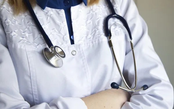 У Житомирі пацієнт побив вагітну лікарку в її кабінеті