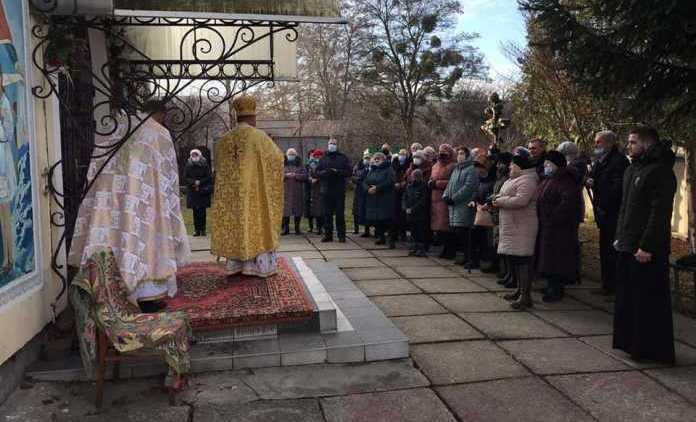 У Львові священник приватизував храм і подарував доньці