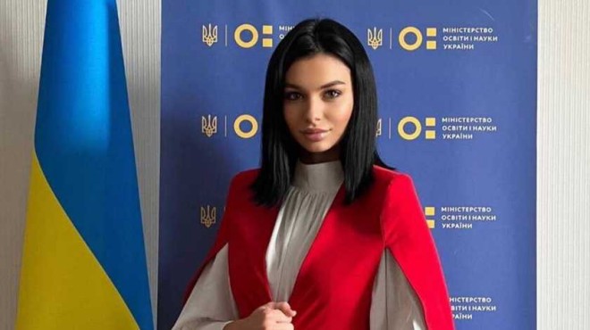 Супутниця заступника міністра наробила своїм зовнішнім виглядом фурору у Львові