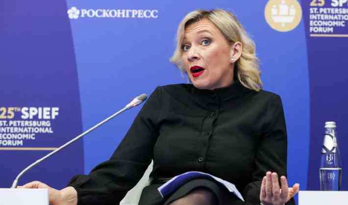 Захарова звинуватила Санду в “утиску російськомовних”: Молдова відреагувала