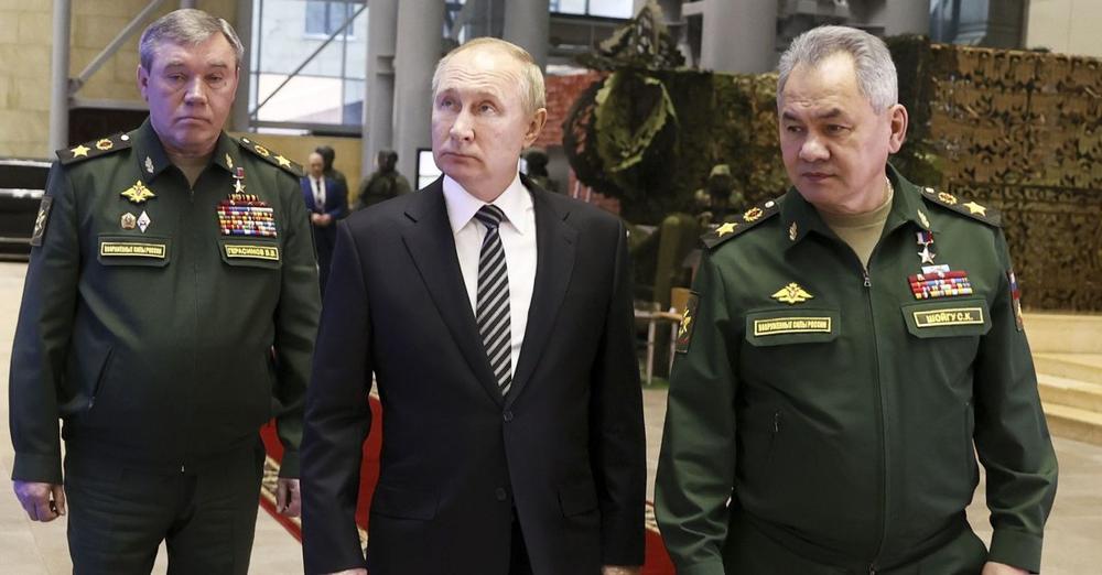Путін дав генштабу РФ останній шанс – ексрозвідник про війну в Україні