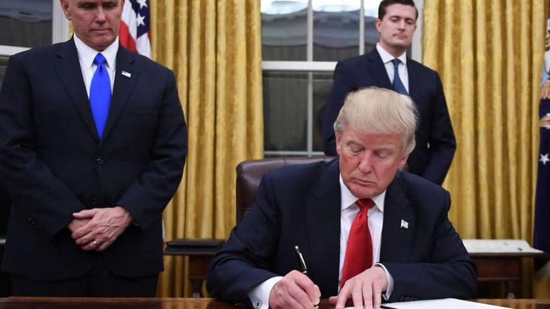 Трамп пояснив, що Україна отримує від угоди про копалини зі США