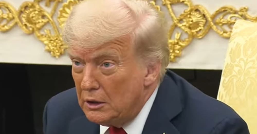 На Росію чекають велетенські мита, якщо не буде мирної угоди, – Трамп