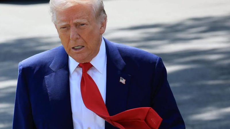 Трамп заявив, що 15 серпня їде в Росію, аби зустрітися з Путіним