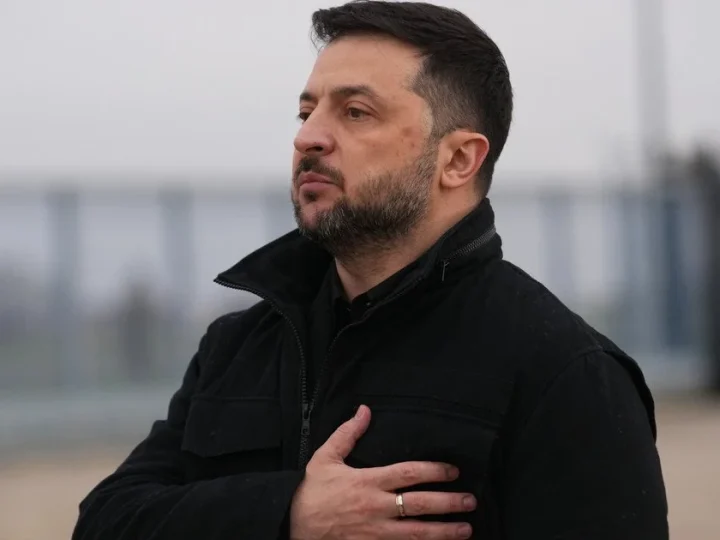 Зеленський змушений обирати між жахливою угодою та невигідним миром: деталі CNN