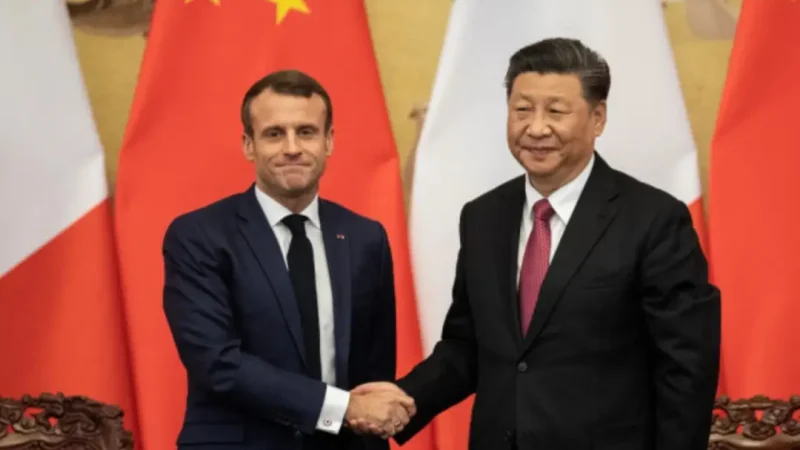 Макрон у Пекіні запропонував рішення щодо війни в Україні – що відповів Сі Цзіньпін