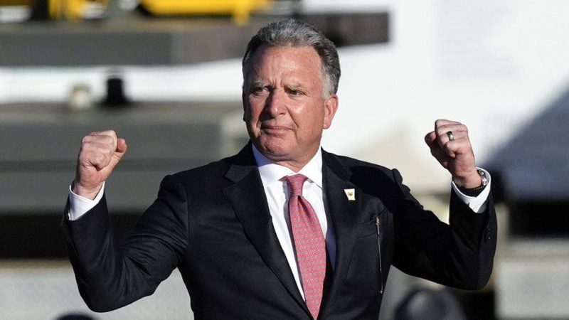 ЗМІ: посланці Трампа у Берліні тиснули на українську делегацію, вимагаючи віддати Донбас