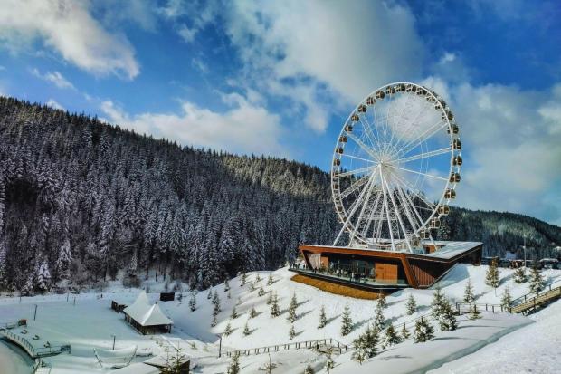 Чому вся Україна сидить без світла, а в Буковелі воно є: eксперт розкрив несподівану правду