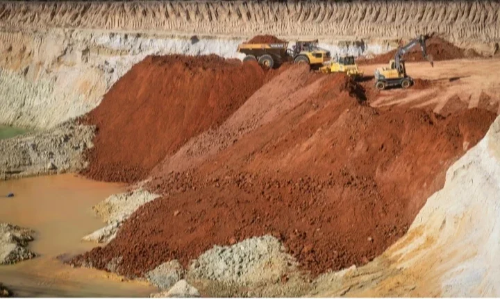 Україна віддасть одне з найбільших родовищ літію інвесторам, пов’язаним з Трампом – NYT