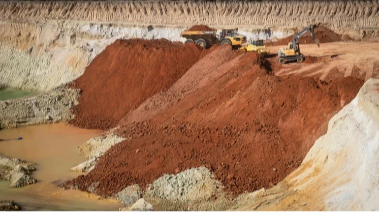 Україна віддасть одне з найбільших родовищ літію інвесторам, пов’язаним з Трампом – NYT