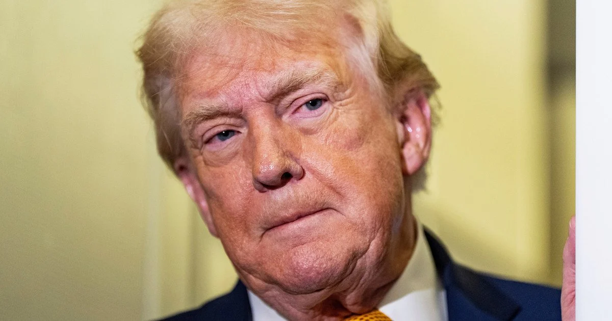 “Ми зараз заробляємо на війні”: Трамп відповів, чи переозброїть Україну, якщо Путін відмовиться від мирної угоди